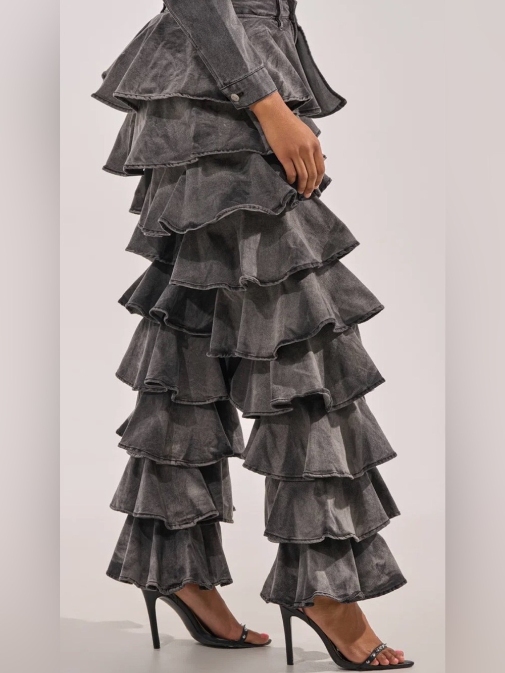 NWT AKIRA Layered Ruffle Wide-Leg Pants - Gray black size L - Picture 3 of 5